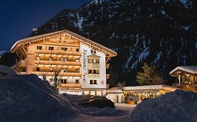 Alpenhotel Tyrol - B&B Konzepthotel - Adults Only